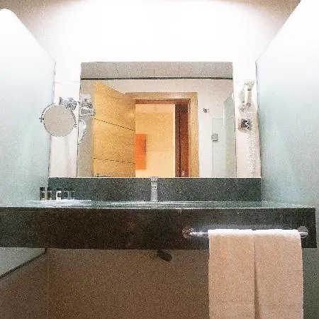 Moon Dreams Calabahía Hotel 4*